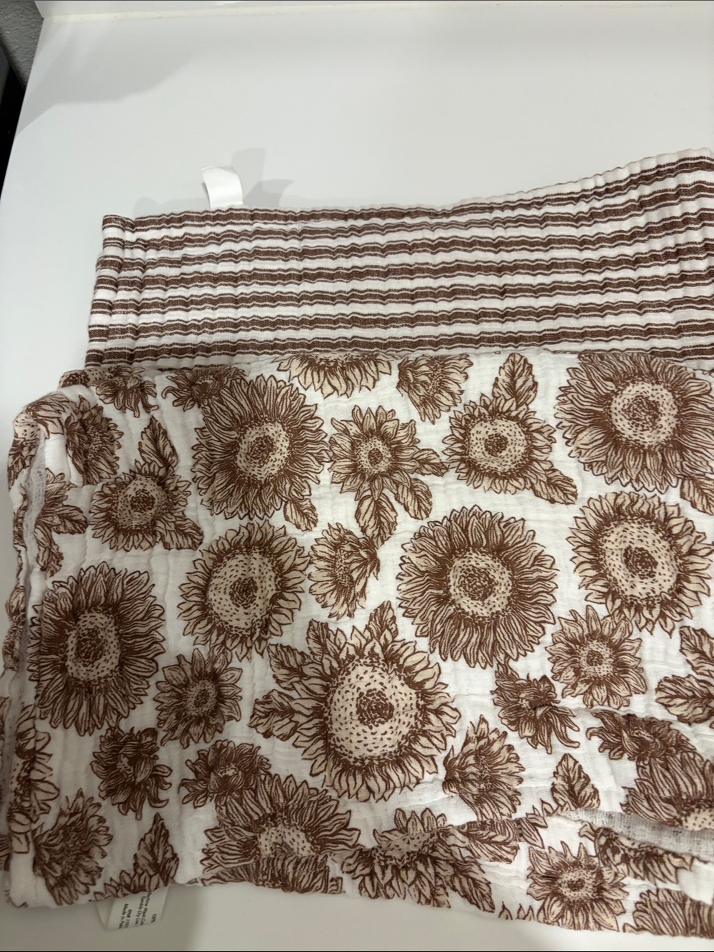 Women’s Floral Sunflower towels - Brown on Cream